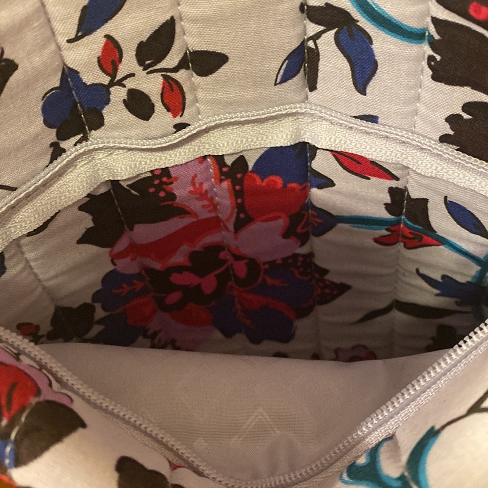 Vera Bradley small backpack - Picture 4 of 8